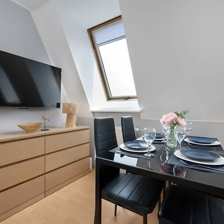 Apartmán Functional Close To The Old Town By Renters *