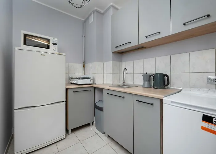 Functional Close To The Old Town By Renters * Breslavia